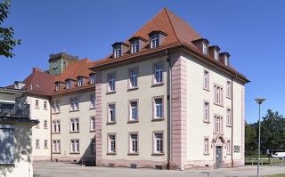 Dachgeschossausbau Universitätsgebäude Freiburg